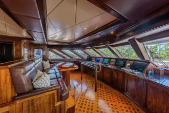 Thumbnail von Trinity Yachts Motor Yacht UNBRIDLED