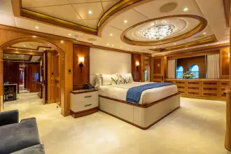 Thumbnail von Trinity Yachts Motor Yacht UNBRIDLED