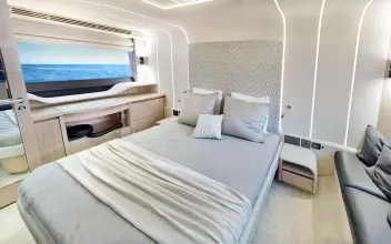 Thumbnail von Galeon 680 FLY