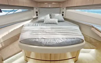 Thumbnail von Galeon 680 FLY