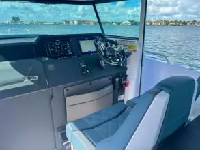 Thumbnail von Axopar 37 XC Cross Cabin