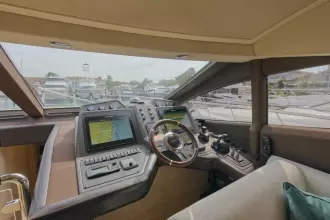 Thumbnail von Azimut 64 Flybridge Neena