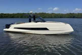Astondoa 377 Coupe Outboard