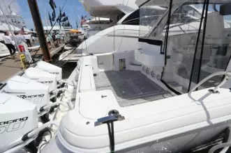 Thumbnail von Intrepid 475 Sport Yacht