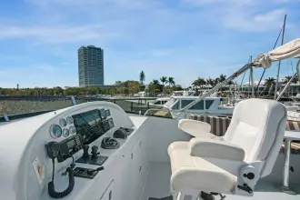 Thumbnail von Northern Marine 5700 Expedition Raven