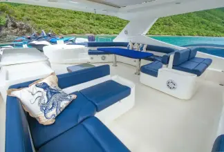 Thumbnail von Ferretti Yachts 881