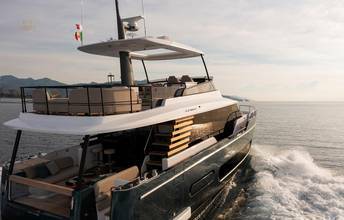 Thumbnail von Azimut 60 Magellano