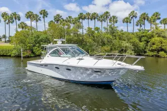 Thumbnail von Tiara Yachts 3200 Open