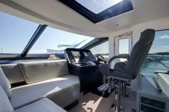 Thumbnail von Sunseeker 75 Sport Yacht