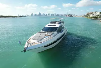 Thumbnail von Sunseeker 75 Sport Yacht