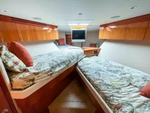 Thumbnail von Hatteras 68 Convertible