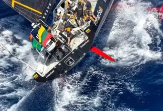 Thumbnail von CONSORTIUM OF BOATYARDS Volvo Ocean 65 AMBERSAIL 2
