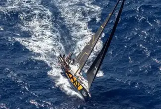 Thumbnail von CONSORTIUM OF BOATYARDS Volvo Ocean 65 AMBERSAIL 2