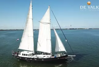 Logger Schooner 22