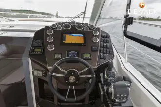 Thumbnail von Galeon 335 HTS