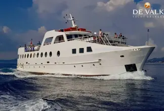 CAR/PASSENGERS FERRY 33