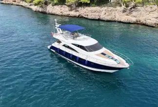 Thumbnail von Fairline Squadron 65