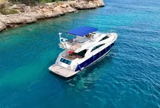 Thumbnail von Fairline Squadron 65