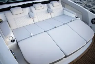 Thumbnail von Sea Ray 320 Sundancer Outboard
