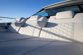 Thumbnail von Sea Ray 320 Sundancer Outboard