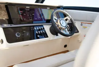 Thumbnail von Sea Ray 320 Sundancer Outboard
