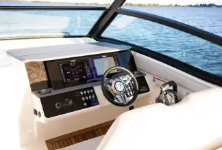 Thumbnail von Sea Ray 320 Sundancer Outboard