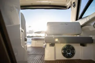 Thumbnail von Sea Ray 320 Sundancer Outboard