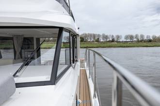 Thumbnail von Beneteau Swift Trawler 30 Charbet