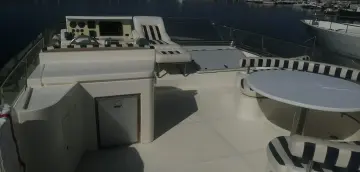 Thumbnail von Ferretti Yachts 68