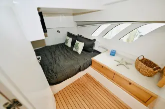 Thumbnail von Intrepid 475 Sport Yacht