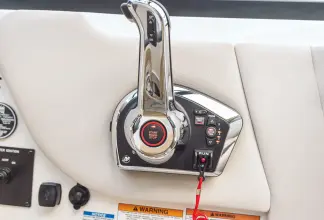 Thumbnail von Sea Ray SDX 250