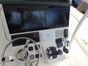 Thumbnail von Boston Whaler 370 Outrage Reel Time