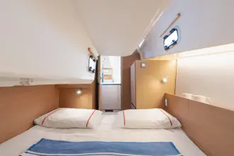 Thumbnail von Jeanneau Sun Odyssey 350