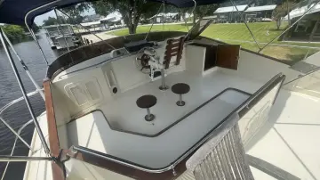 Thumbnail von Trader Med Yacht w- Cockpit Island Angel
