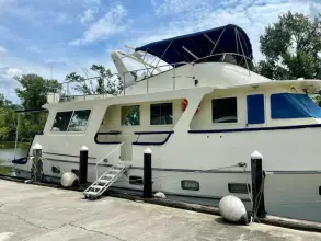 Thumbnail von Trader Med Yacht w- Cockpit Island Angel