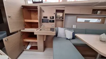 Thumbnail von Beneteau Oceanis 37.1