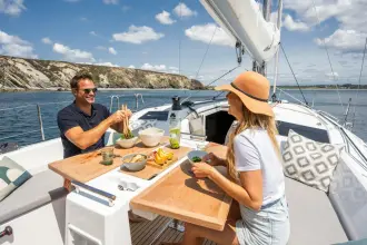 Thumbnail von Beneteau Oceanis 37.1