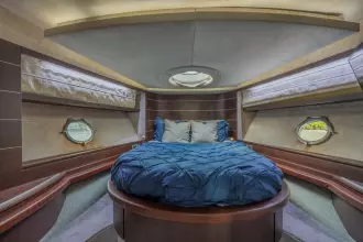 Thumbnail von Azimut 68