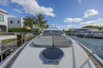 Thumbnail von Azimut 68