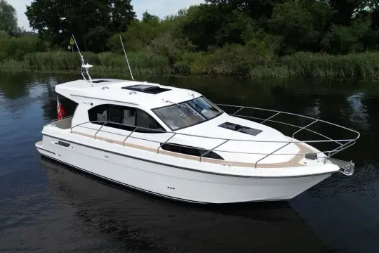 Haines 32 Offshore