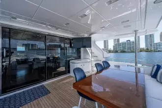 Thumbnail von Azimut 82