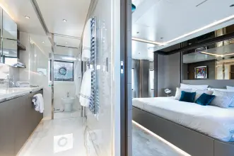Thumbnail von Custom Line 106 CUSTOM LINE 106 M/Y JAG'B