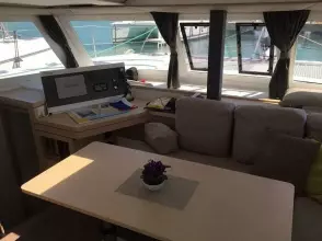 Thumbnail von Fountaine Pajot Lucia 40