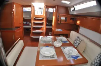 Thumbnail von Beneteau Oceanis 48