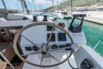 Thumbnail von Fountaine Pajot Saona 47