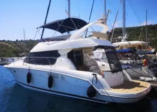 Prestige 42 Fly