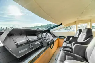 Thumbnail von Pershing 92 DORIS