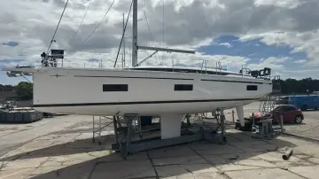 Bavaria C42 224000099-C42