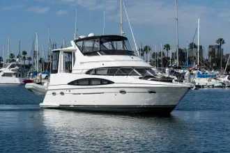 Thumbnail von Carver 396 Motor Yacht Aft Cabin