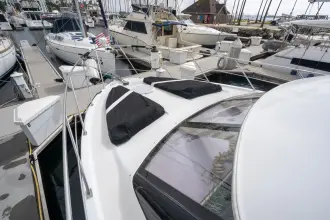 Thumbnail von Carver 396 Motor Yacht Aft Cabin
